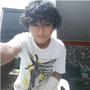 Soy un chico que le gusta enseñar y me desempeño bien al enseñar a niños de todas las edades